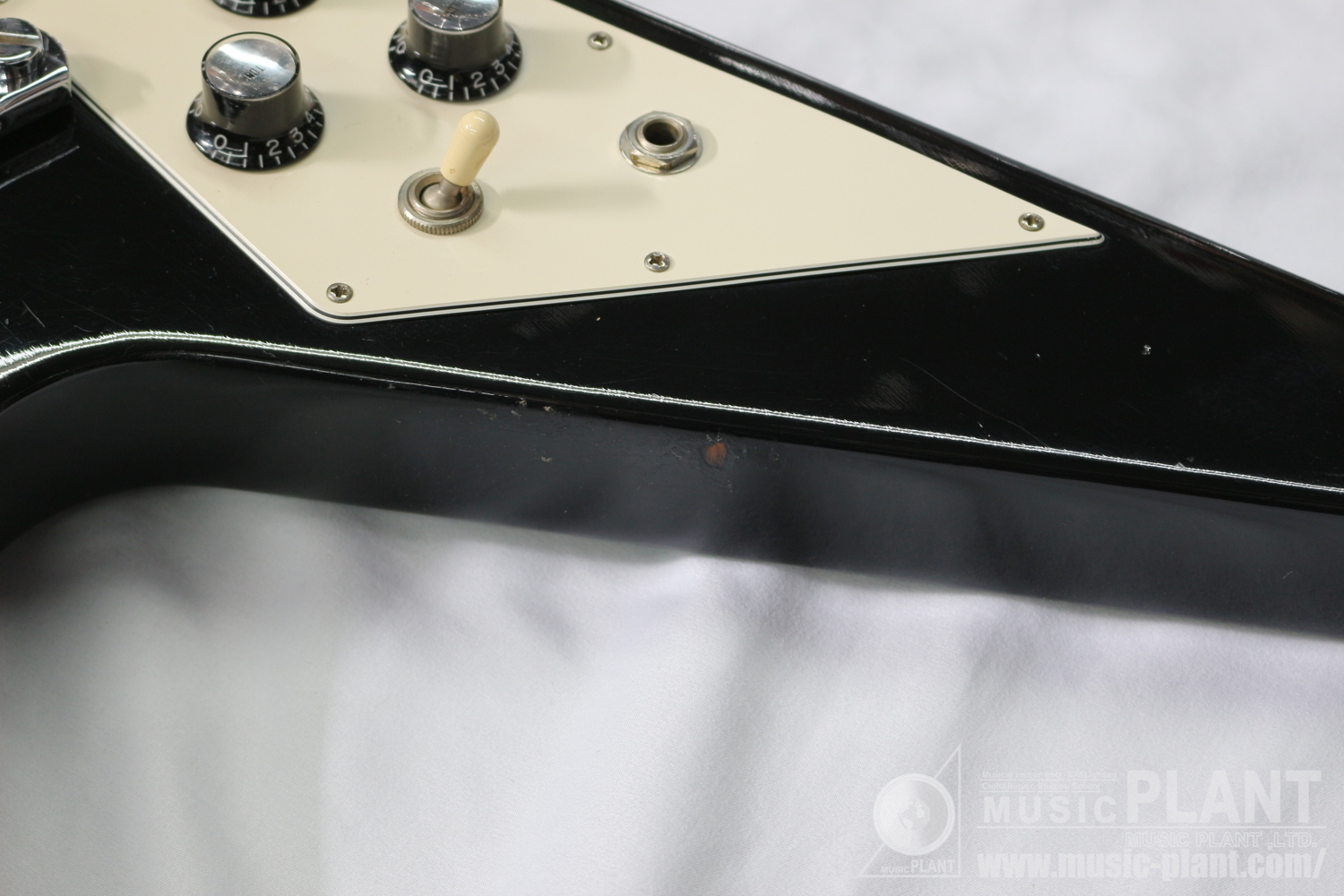 2001 Flying V 67’ Ebony追加画像 2001 Flying V 67’ Ebony追加画像