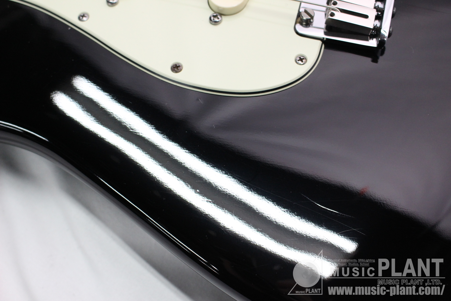 2011 American Deluxe Stratocaster V Neck Black追加画像 2011 American Deluxe Stratocaster V Neck Black追加画像