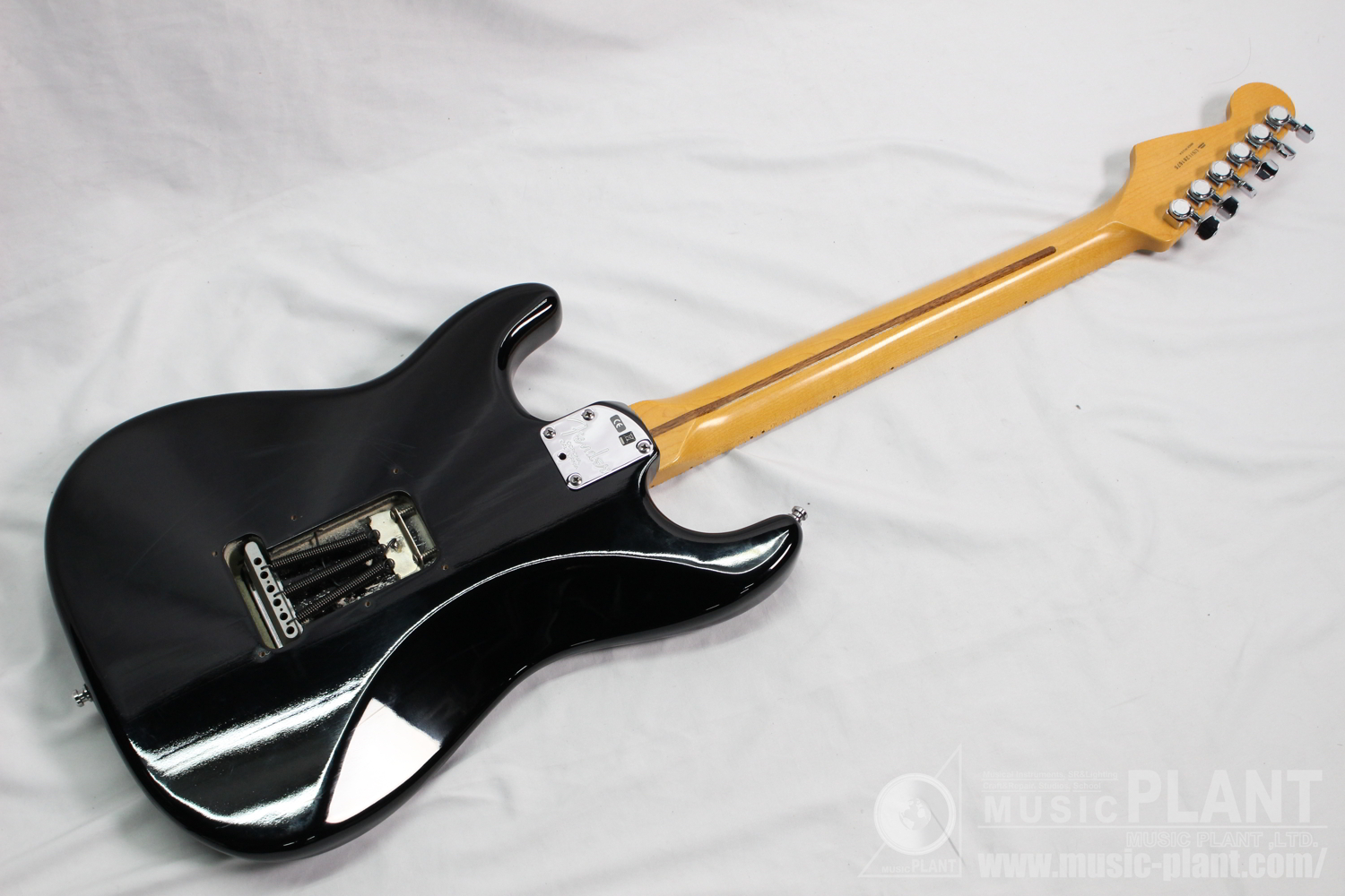 2011 American Deluxe Stratocaster V Neck Black背面画像 2011 American Deluxe Stratocaster V Neck Black背面画像