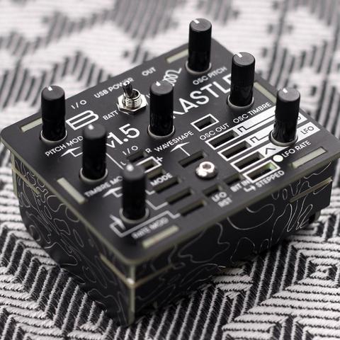 Bastl Instruments-micro modular synthesizerKASTLE v1.5