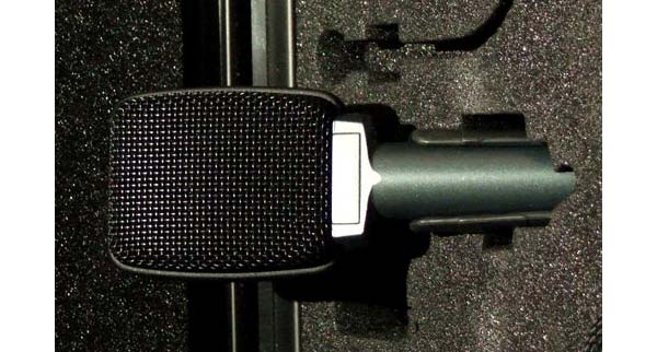 Sennheiser,e609