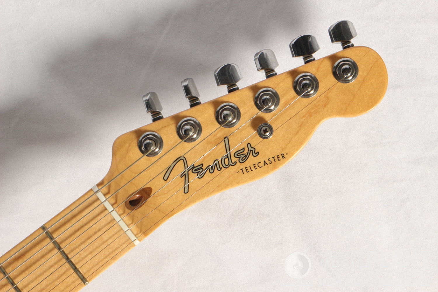2011 American Dluxe Telecaster Ash Maple Fingerboard Wine Transparentヘッド画像
