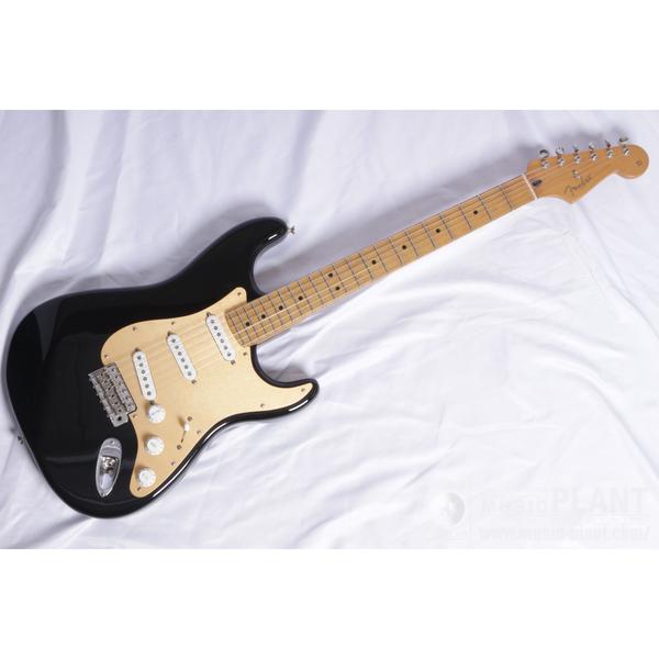 Fender-エレキギター
Deluxe Powerhouse Stratocaster