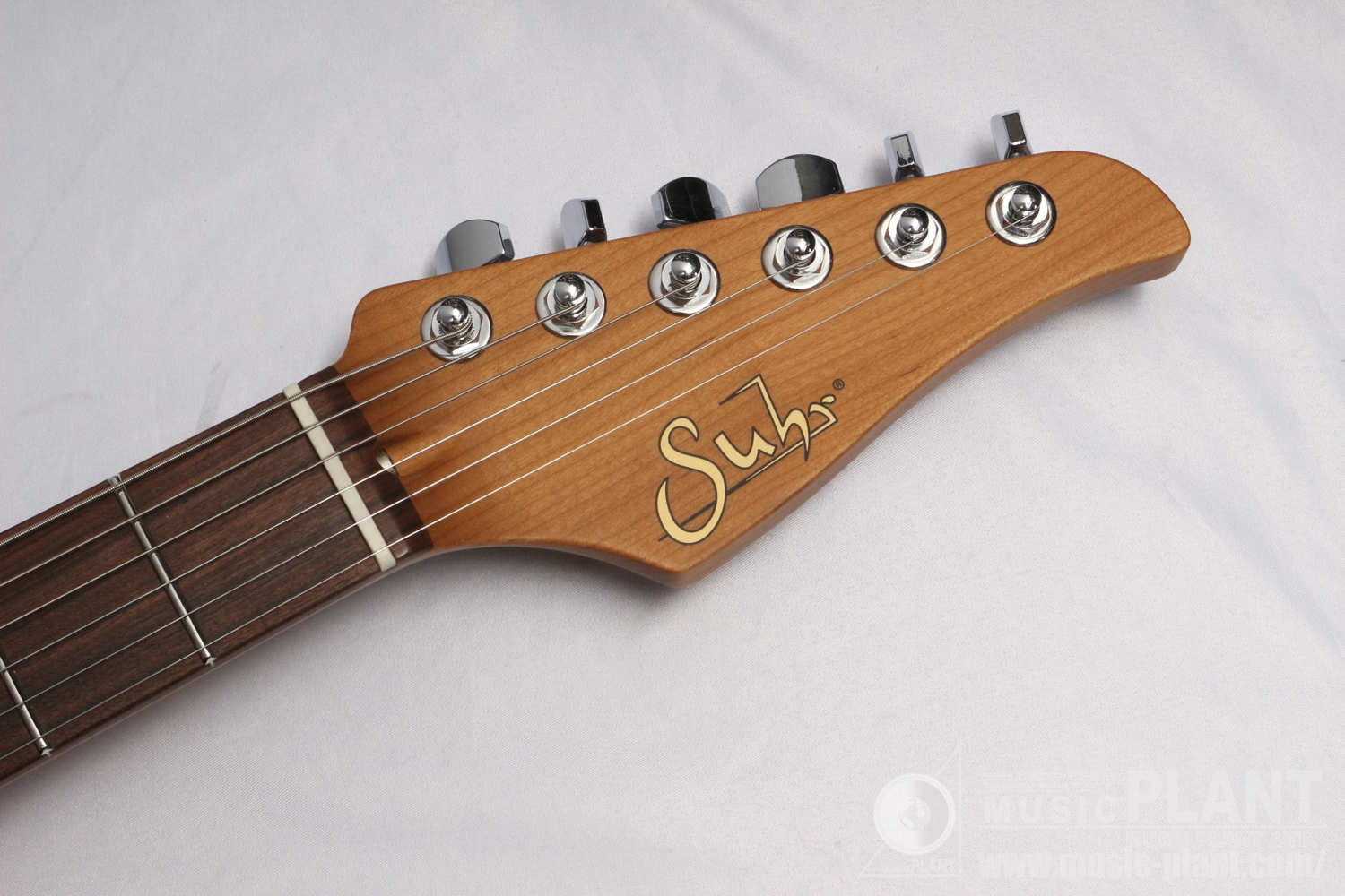 JE-Line Standard Plus Trans Amber with Hard Case 【OUTLET】ヘッド画像 JE-Line Standard Plus Trans Amber with Hard Case 【OUTLET】ヘッド画像