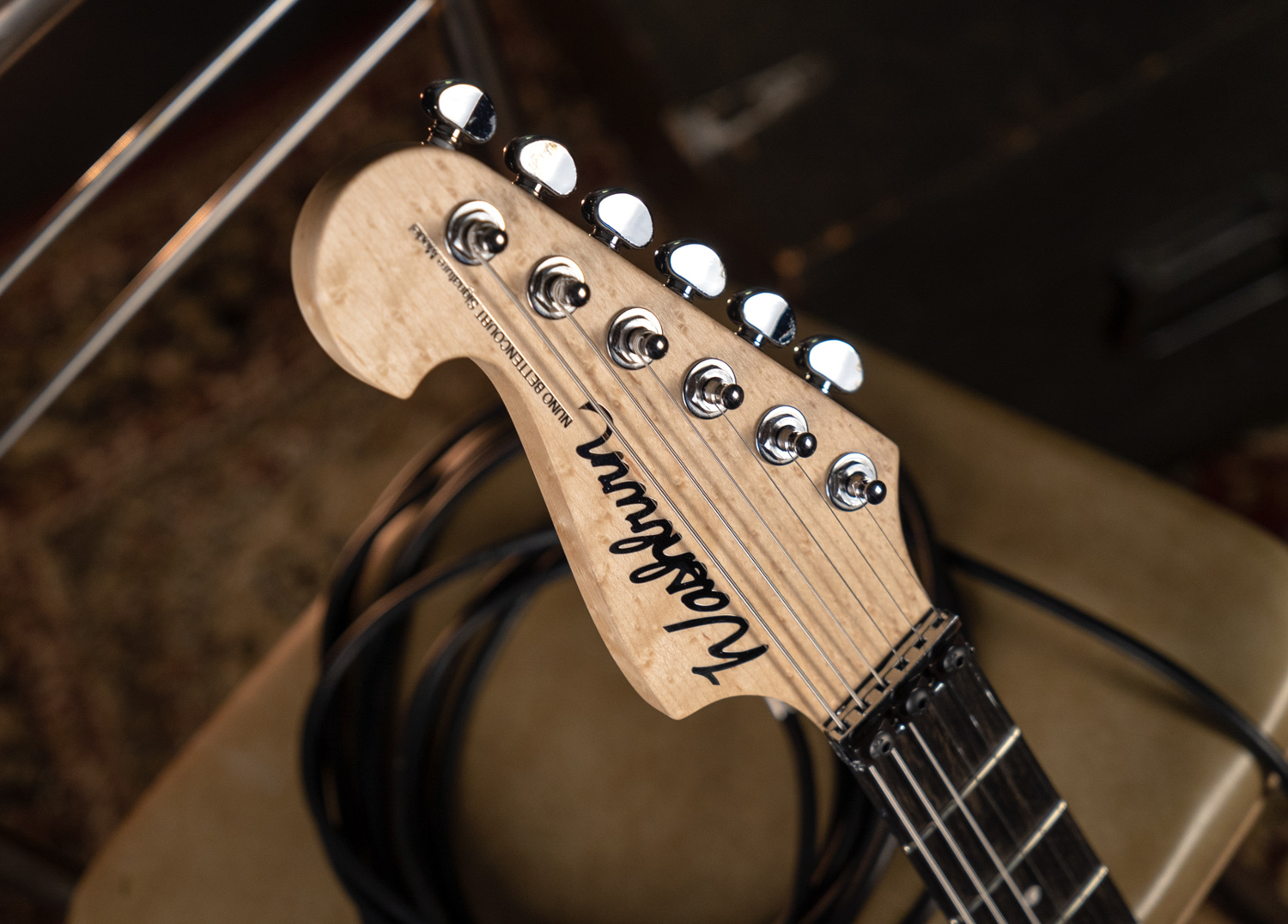 NUNO BETTENCOURT 4N USA MATTE NATURALヘッド画像 NUNO BETTENCOURT 4N USA MATTE NATURALヘッド画像