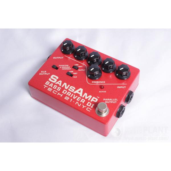 TECH21

SansAmp BASS DRIVER DI Vermillion