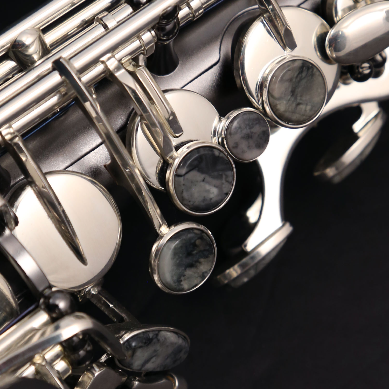 SC5-HS Carved Soprano "Hotspur" Satin Black Nickel/Silver Plated Bell & Key追加画像 SC5-HS Carved Soprano "Hotspur" Satin Black Nickel/Silver Plated Bell & Key追加画像