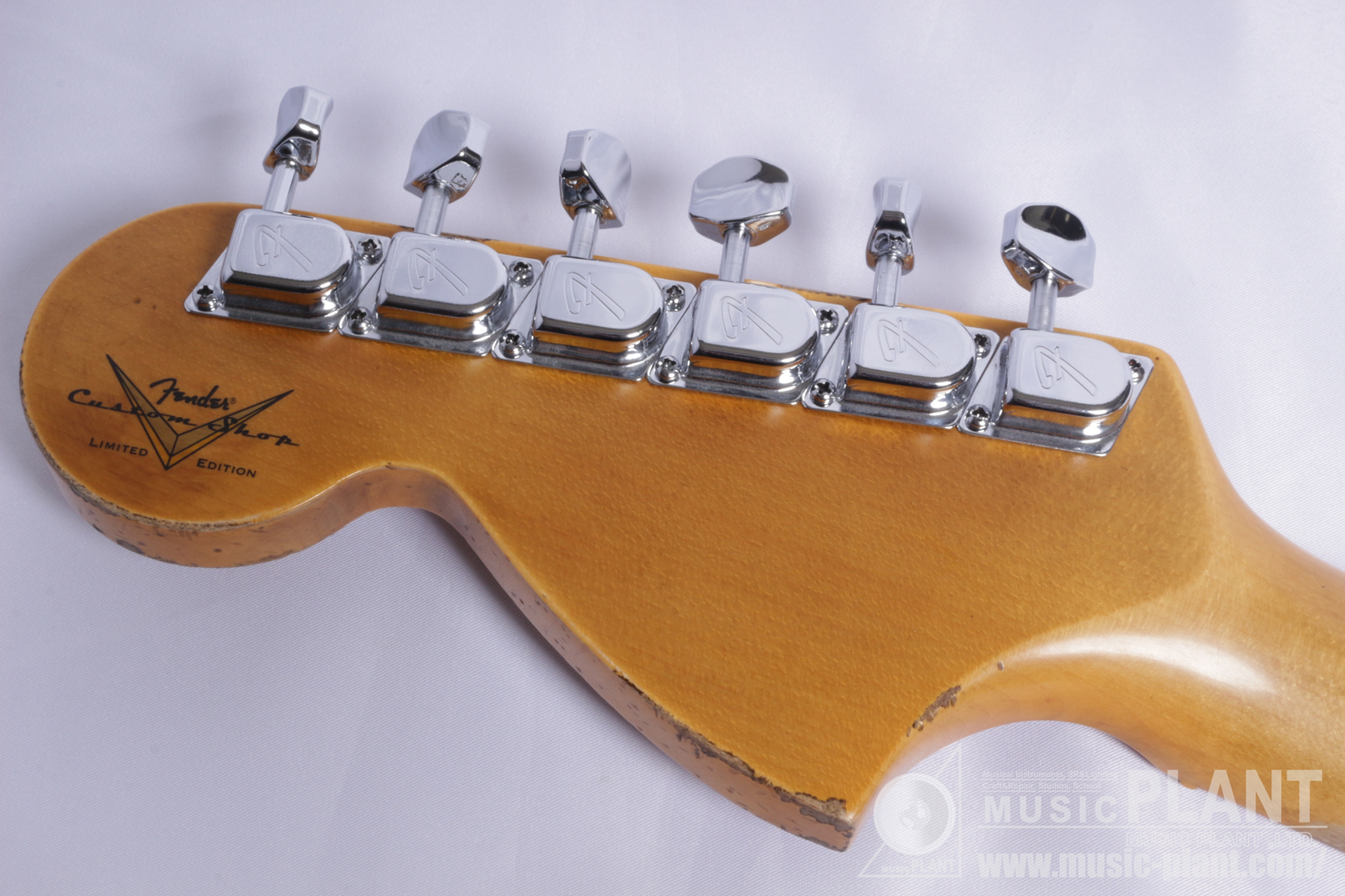 Limited Edition '69 Stratocaster Heavy Relic, Aged Black追加画像 Limited Edition '69 Stratocaster Heavy Relic, Aged Black追加画像