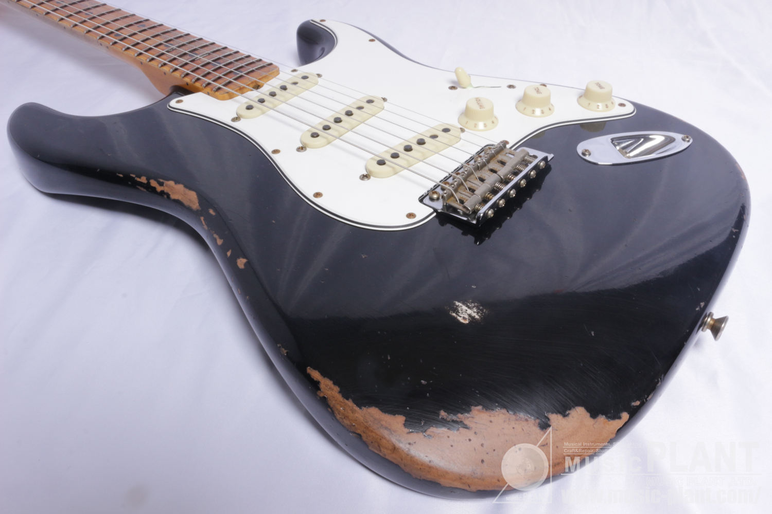 Limited Edition '69 Stratocaster Heavy Relic, Aged Black追加画像 Limited Edition '69 Stratocaster Heavy Relic, Aged Black追加画像
