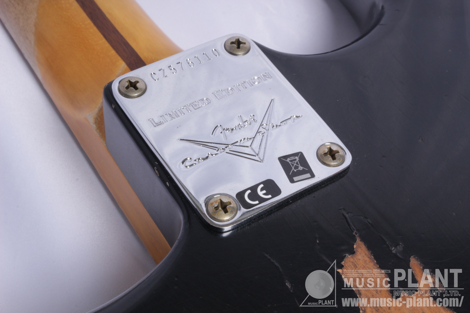 Limited Edition '69 Stratocaster Heavy Relic, Aged Black追加画像 Limited Edition '69 Stratocaster Heavy Relic, Aged Black追加画像