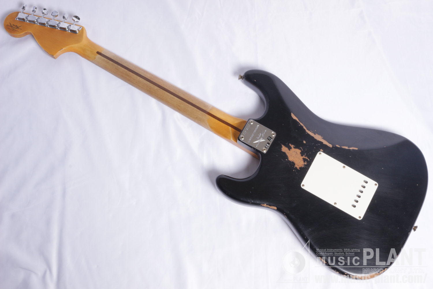 Limited Edition '69 Stratocaster Heavy Relic, Aged Black背面画像 Limited Edition '69 Stratocaster Heavy Relic, Aged Black背面画像