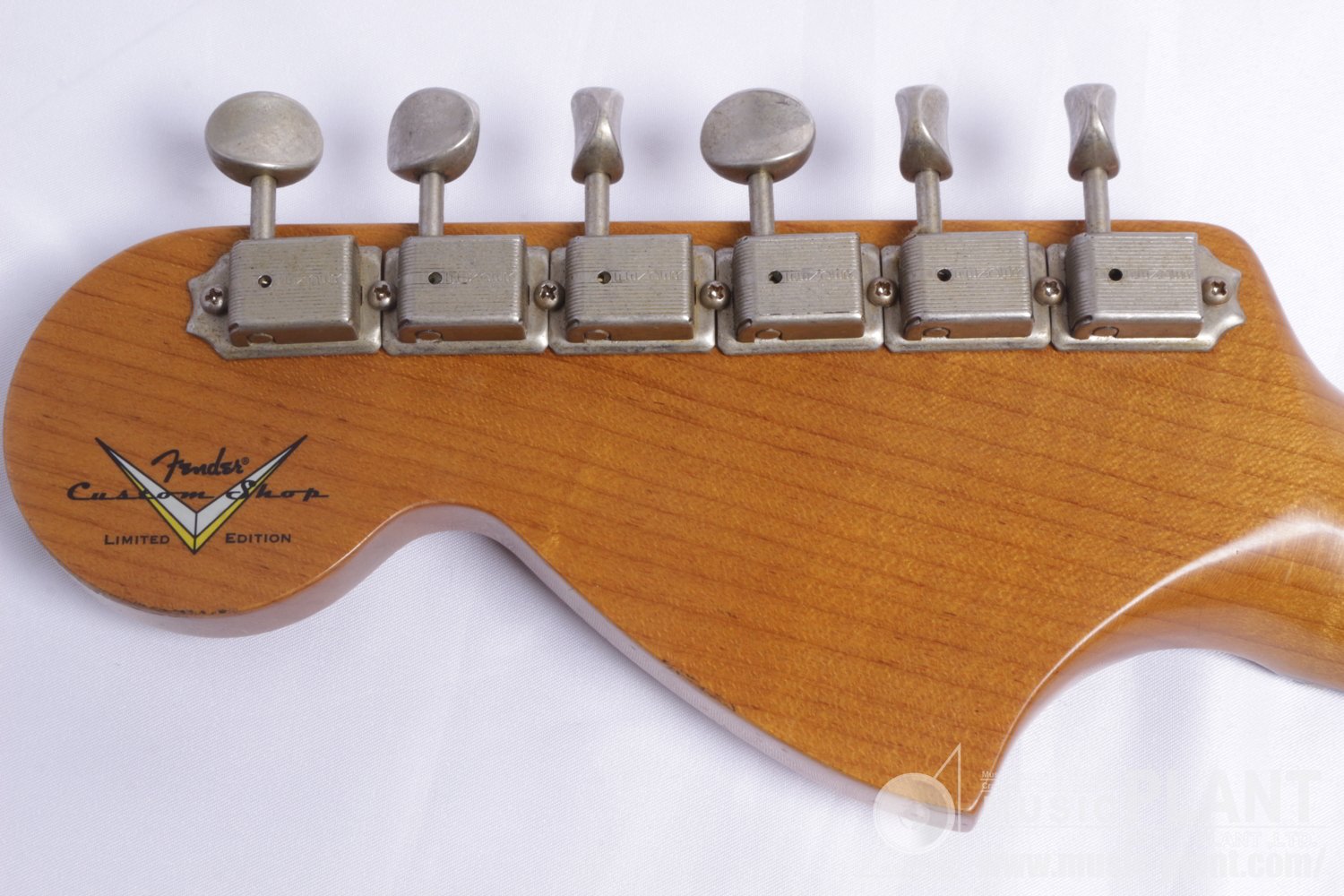 2023 Limited Edition Roasted Bighead Stratocaster Super Heavy Relic, Aged Aztec Gold追加画像 2023 Limited Edition Roasted Bighead Stratocaster Super Heavy Relic, Aged Aztec Gold追加画像