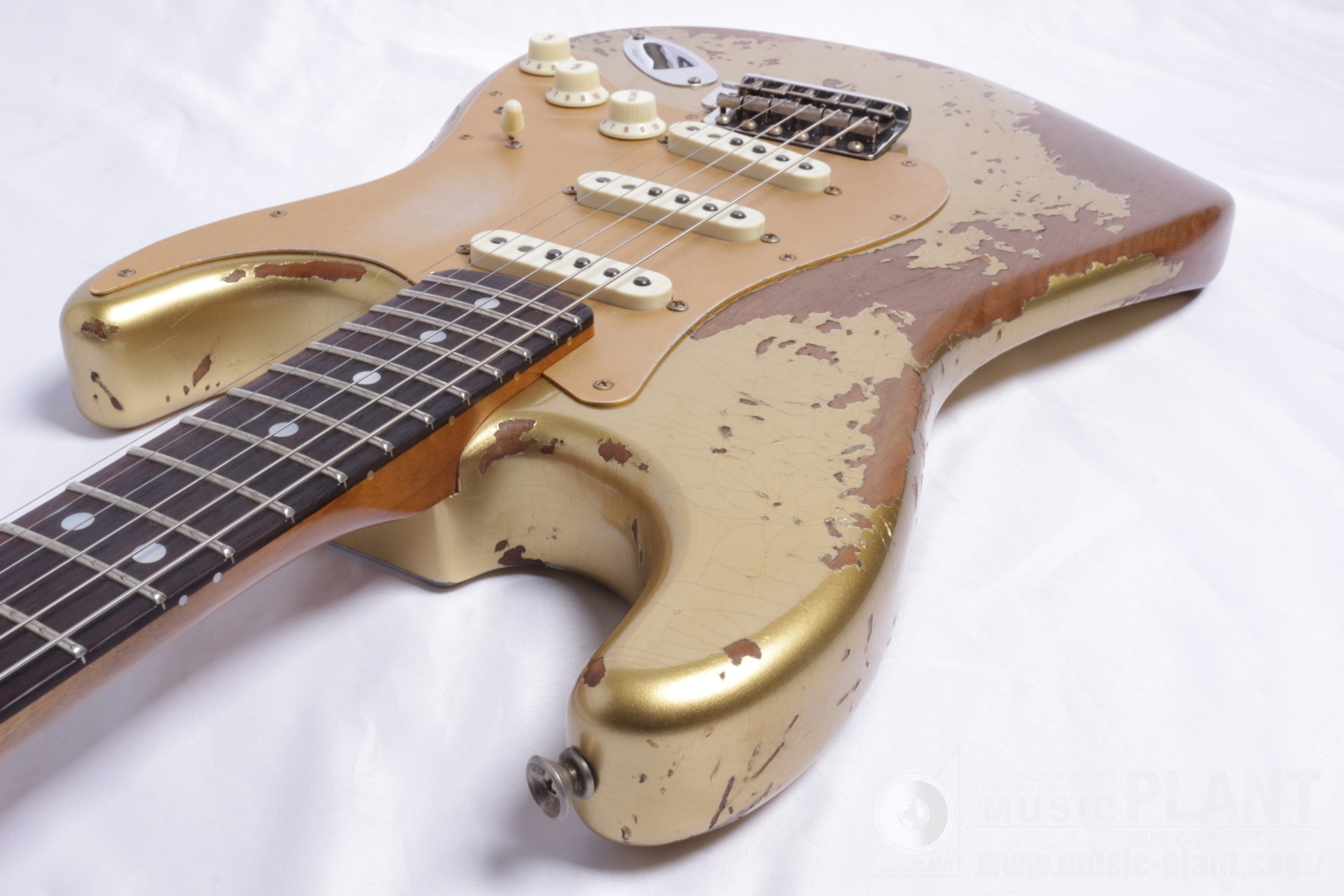 2023 Limited Edition Roasted Bighead Stratocaster Super Heavy Relic, Aged Aztec Gold追加画像 2023 Limited Edition Roasted Bighead Stratocaster Super Heavy Relic, Aged Aztec Gold追加画像