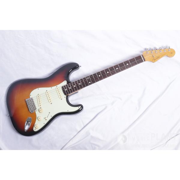 Fender Japan-エレキギターST62-BN