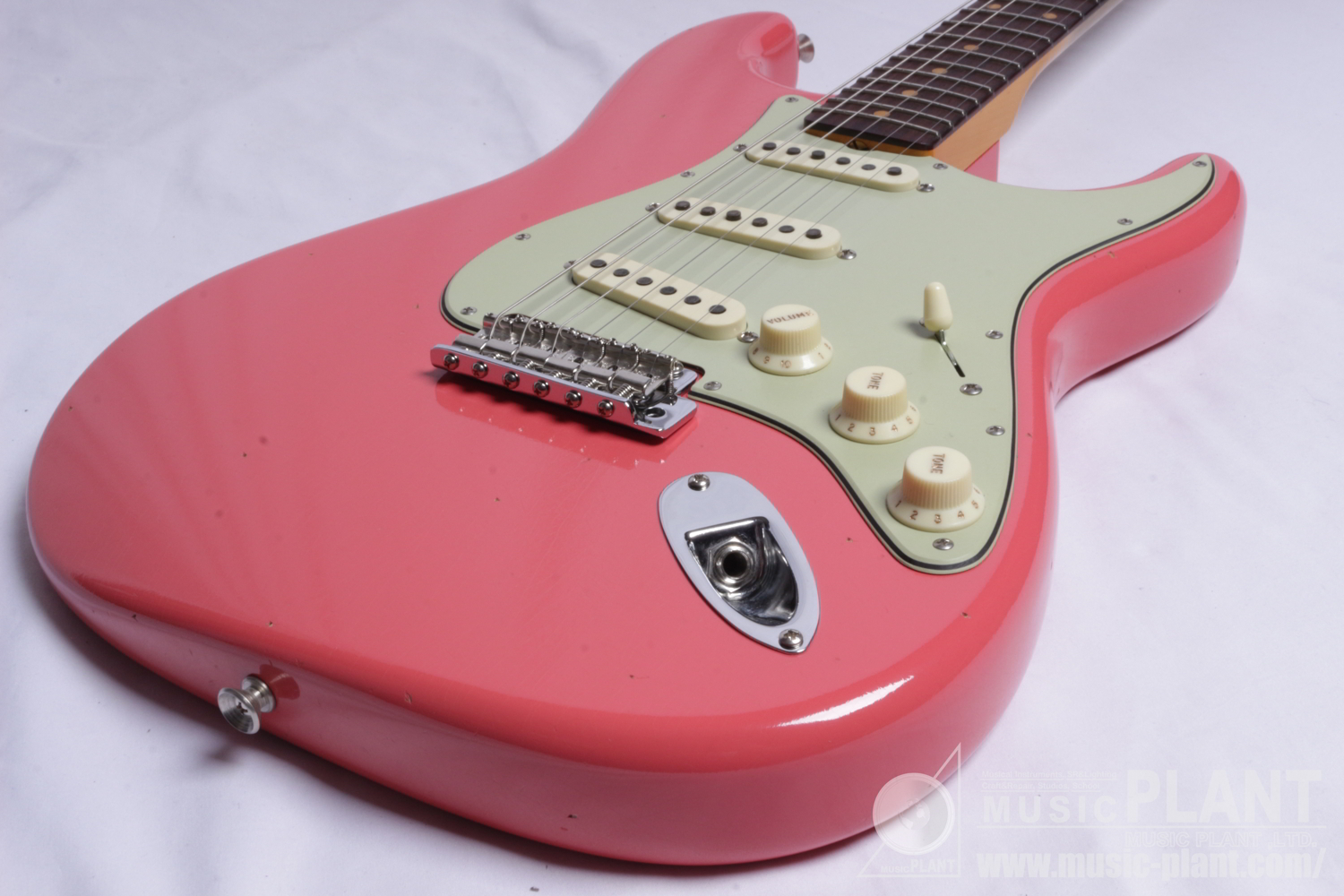 Limited Edition '62 Poblano Strat Journeyman Relic with Closet Classic Hardware, 3A Rosewood Fingerboard, Super Faded Aged Fiesta Red追加画像 Limited Edition '62 Poblano Strat Journeyman Relic with Closet Classic Hardware, 3A Rosewood Fingerboard, Super Faded Aged Fiesta Red追加画像