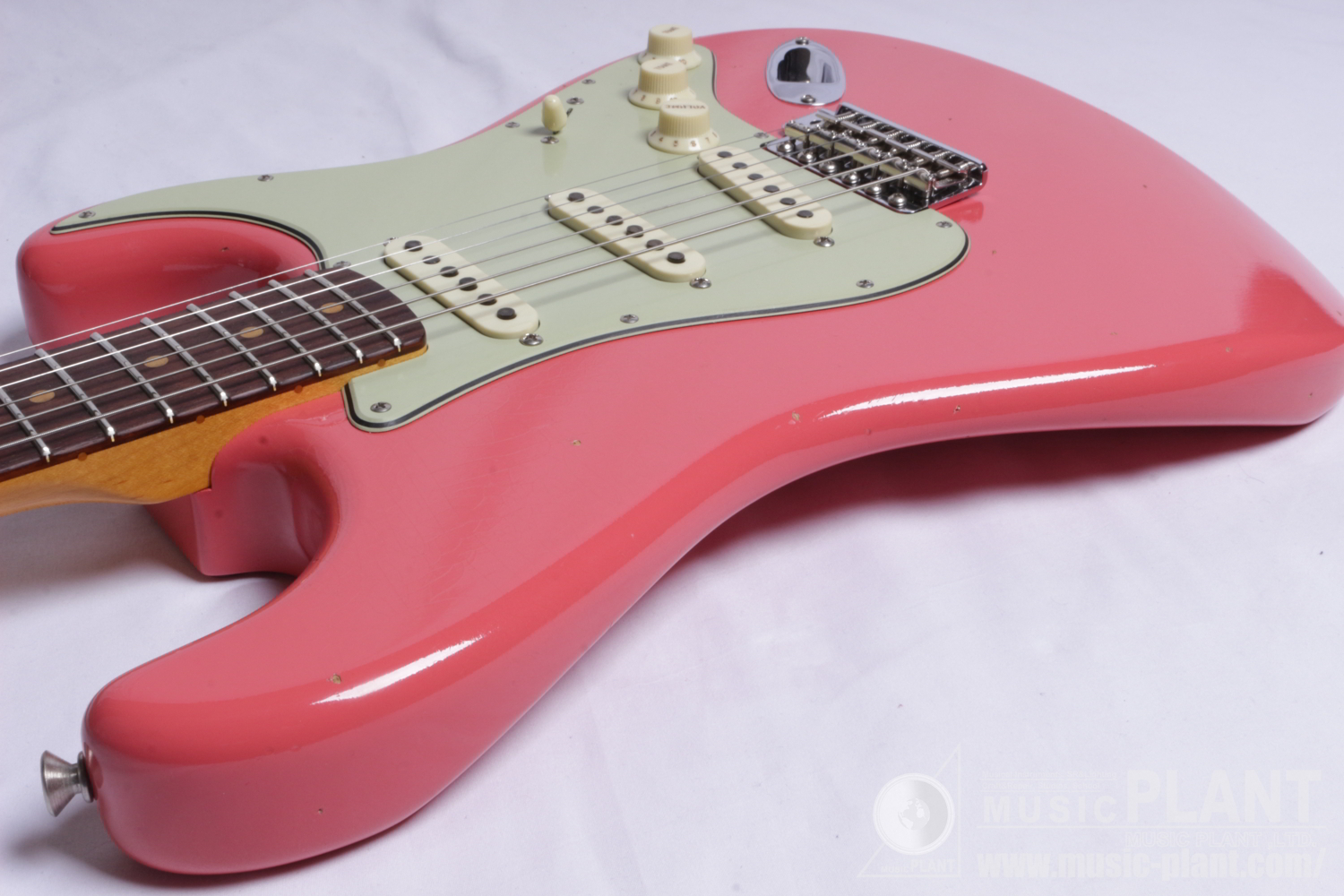 Limited Edition '62 Poblano Strat Journeyman Relic with Closet Classic Hardware, 3A Rosewood Fingerboard, Super Faded Aged Fiesta Red追加画像 Limited Edition '62 Poblano Strat Journeyman Relic with Closet Classic Hardware, 3A Rosewood Fingerboard, Super Faded Aged Fiesta Red追加画像