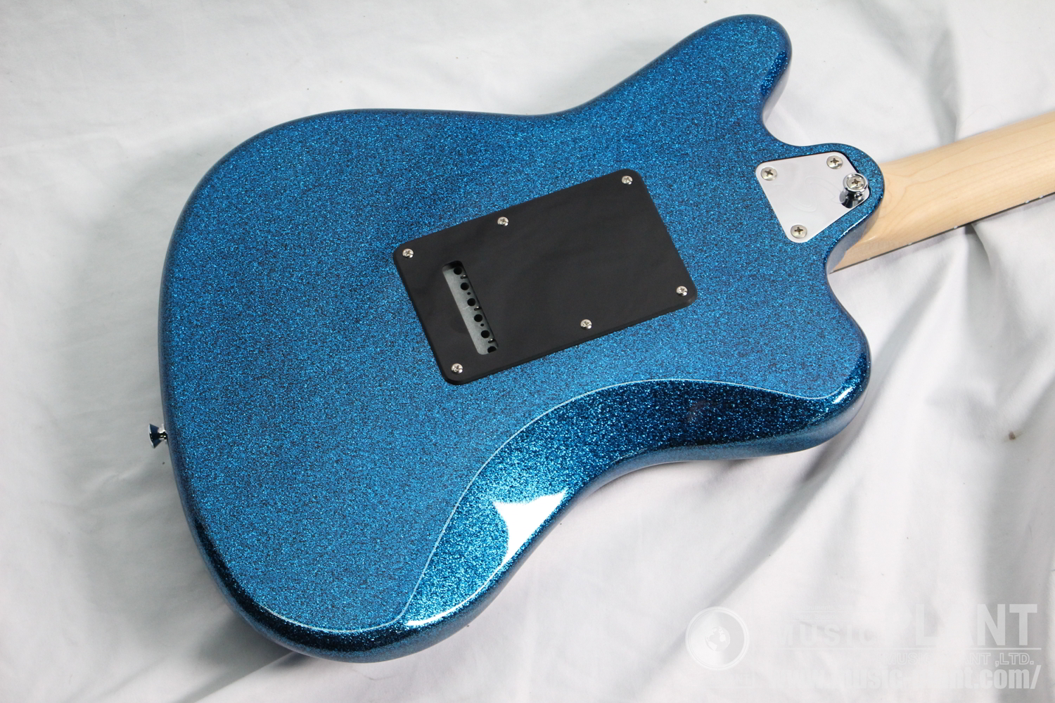Paranormal Super-Sonic, Laurel Fingerboard, Pearloid Pickguard, Blue Sparkle追加画像 Paranormal Super-Sonic, Laurel Fingerboard, Pearloid Pickguard, Blue Sparkle追加画像