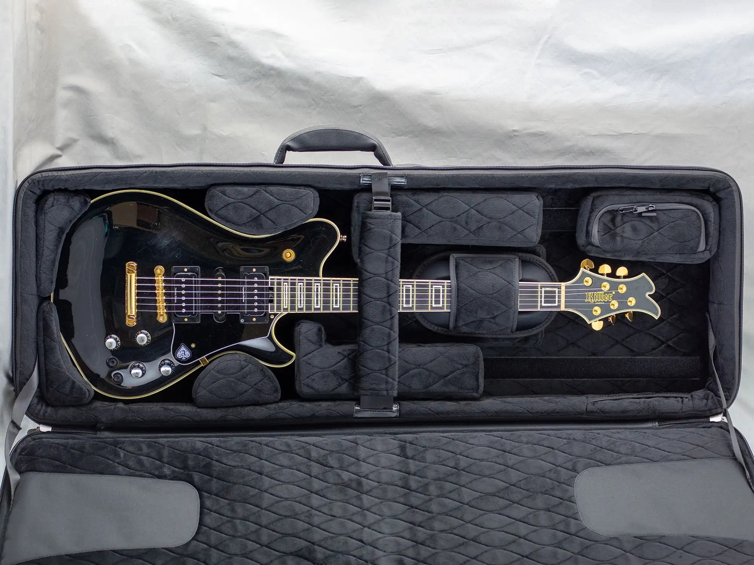 KG-HC-G Standard Guitar Hybrid Case追加画像 KG-HC-G Standard Guitar Hybrid Case追加画像