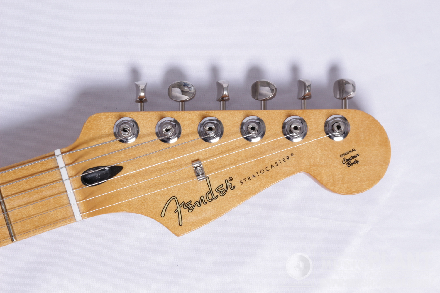 Player II Stratocaster®, Maple Fingerboard, Transparent Mocha Burstヘッド画像 Player II Stratocaster®, Maple Fingerboard, Transparent Mocha Burstヘッド画像