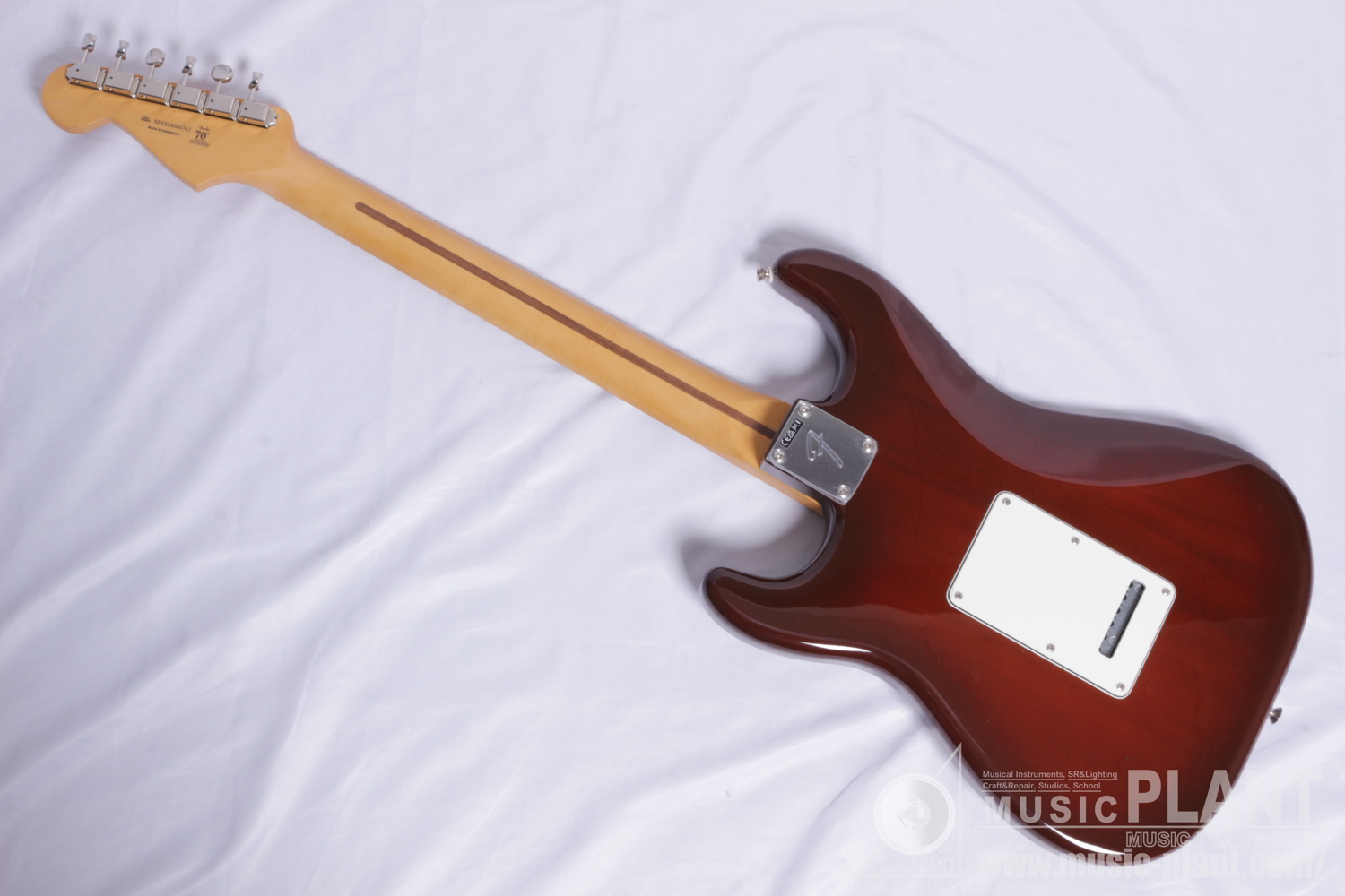 Player II Stratocaster®, Maple Fingerboard, Transparent Mocha Burst背面画像 Player II Stratocaster®, Maple Fingerboard, Transparent Mocha Burst背面画像