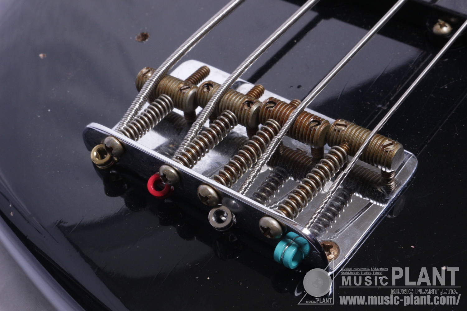 Limited Edition Custom Jazz Bass Journeyman Relic, 3A Rosewood Fingerboard, Aged Black追加画像 Limited Edition Custom Jazz Bass Journeyman Relic, 3A Rosewood Fingerboard, Aged Black追加画像