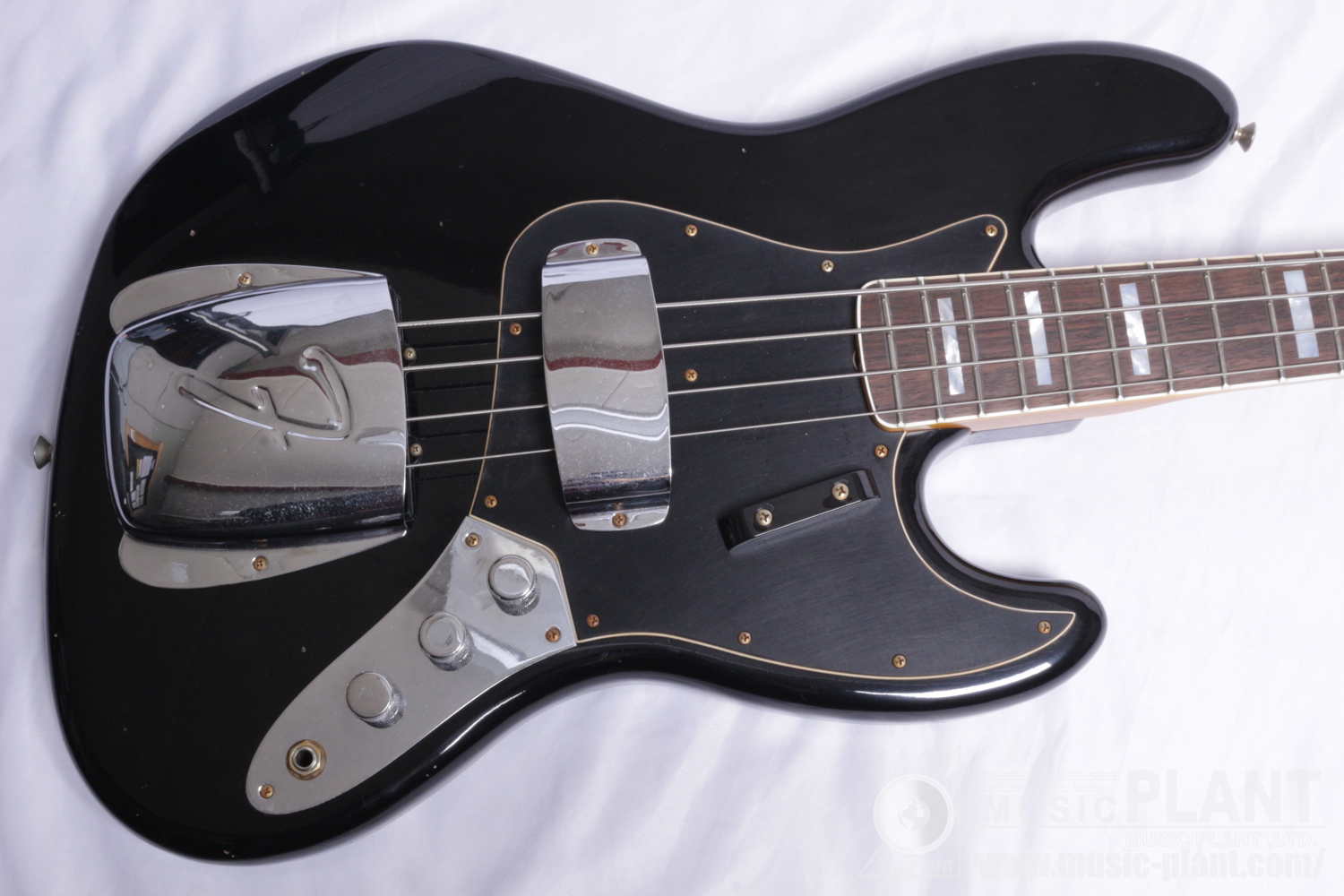 Limited Edition Custom Jazz Bass Journeyman Relic, 3A Rosewood Fingerboard, Aged Black追加画像 Limited Edition Custom Jazz Bass Journeyman Relic, 3A Rosewood Fingerboard, Aged Black追加画像