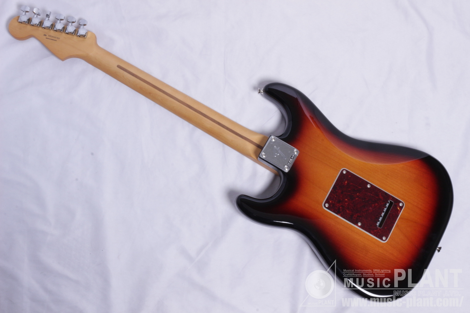 Player II Modified Stratocaster®, Maple Fingerboard, 3 Tone Sunburst背面画像 Player II Modified Stratocaster®, Maple Fingerboard, 3 Tone Sunburst背面画像