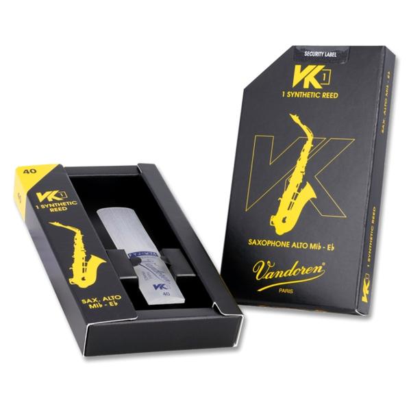 Vandoren-アルトサックス用リードSVK12160 3-1/2 Medium Alto Saxophone Traditional synthetic reed