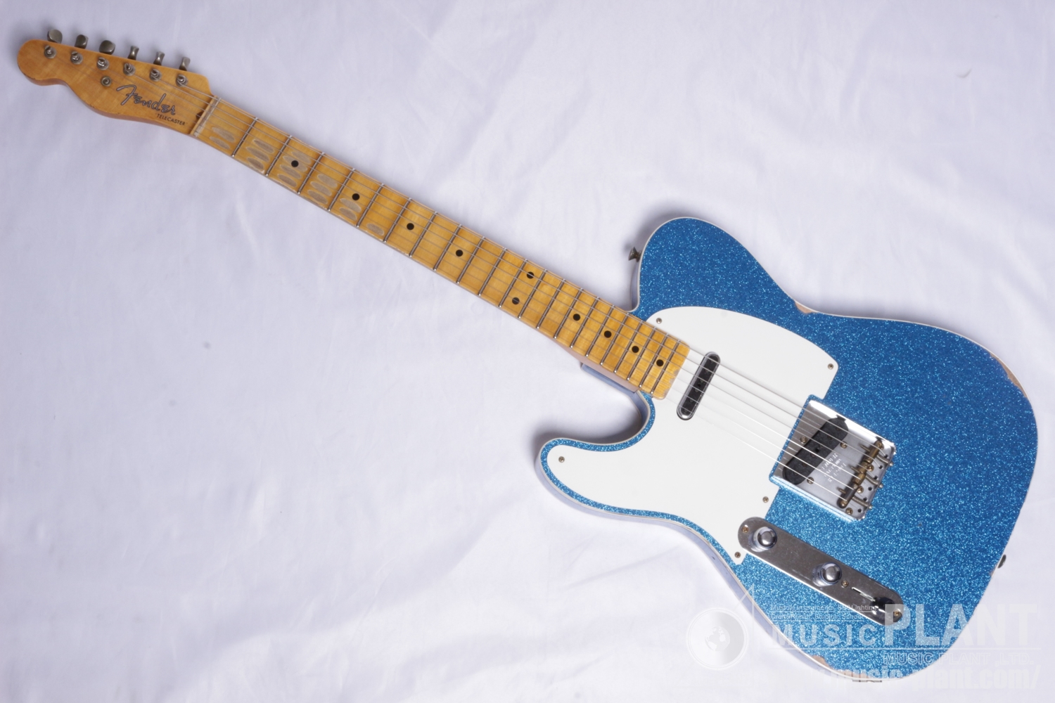 Limited Edition Tomatillo Telecaster Relic, Left-Handed, 1-Piece Quartersawn Maple Neck, Aged Blue Sparkle追加画像 Limited Edition Tomatillo Telecaster Relic, Left-Handed, 1-Piece Quartersawn Maple Neck, Aged Blue Sparkle追加画像