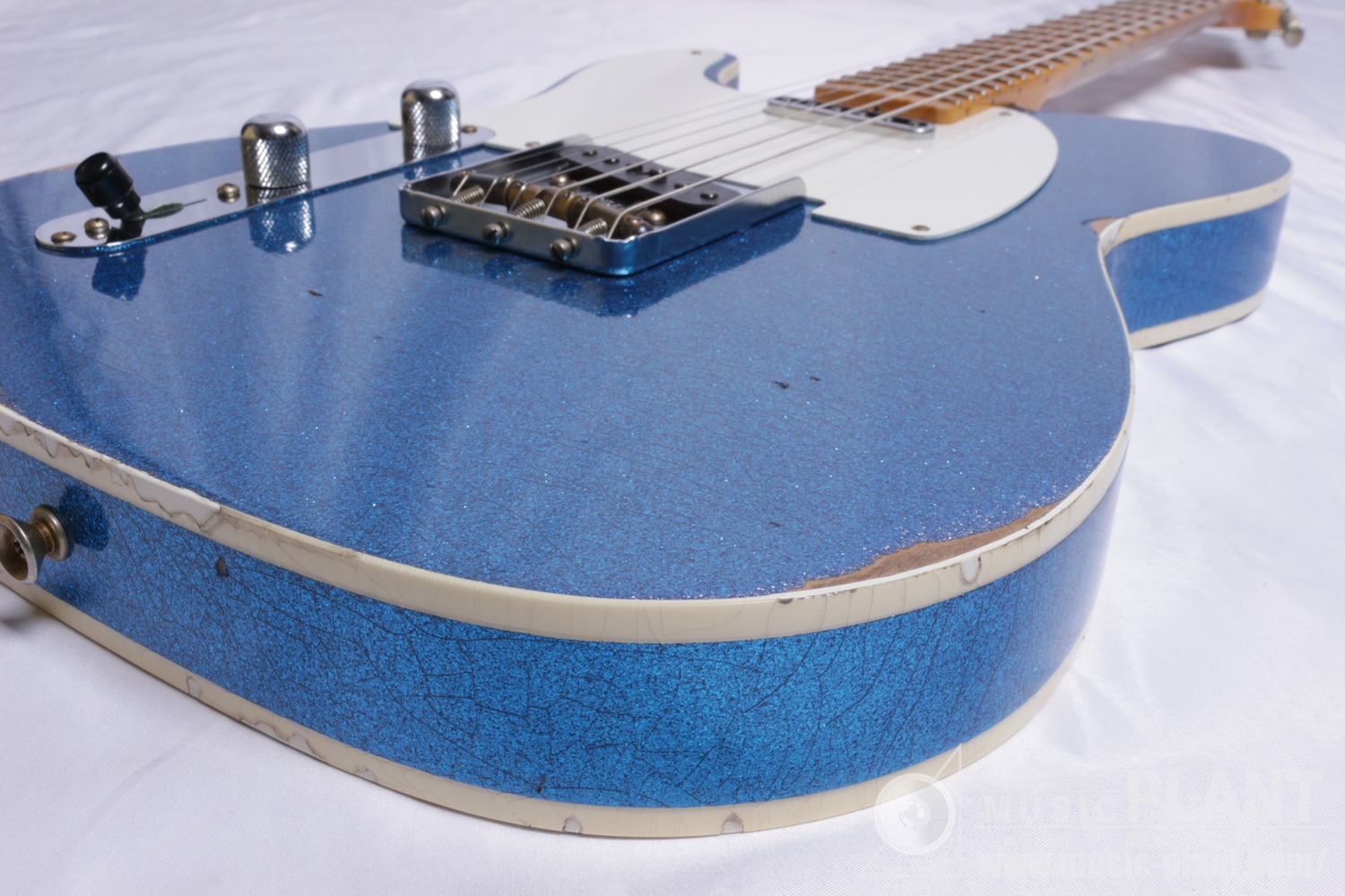 Limited Edition Tomatillo Telecaster Relic, Left-Handed, 1-Piece Quartersawn Maple Neck, Aged Blue Sparkle追加画像 Limited Edition Tomatillo Telecaster Relic, Left-Handed, 1-Piece Quartersawn Maple Neck, Aged Blue Sparkle追加画像