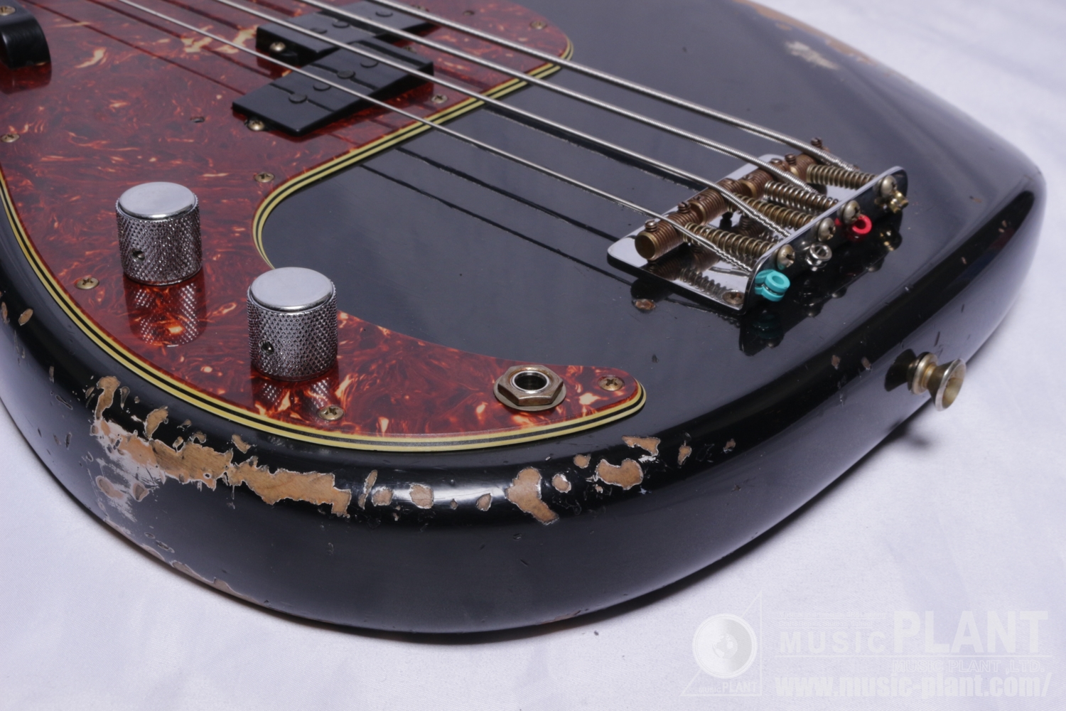 Limited Edition '66 Precision Bass Heavy Relic, Left-Handed, 3A Rosewood Fingerboard, Aged Black追加画像 Limited Edition '66 Precision Bass Heavy Relic, Left-Handed, 3A Rosewood Fingerboard, Aged Black追加画像