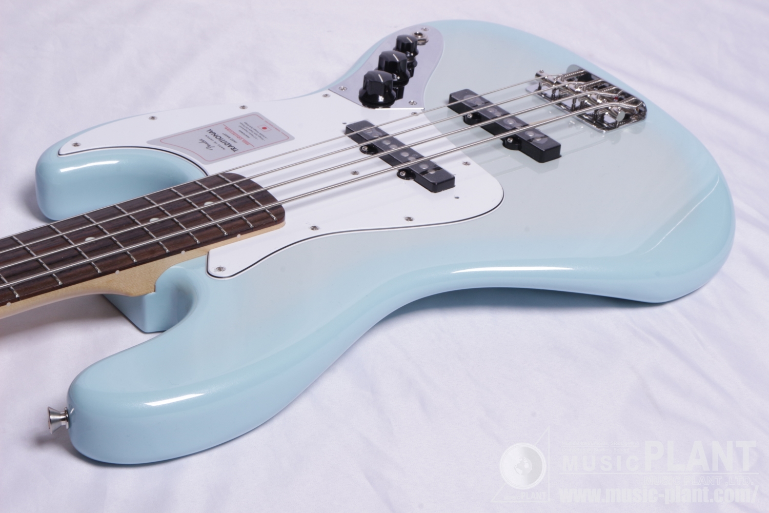 Made in Japan Traditional 2025 Collection, 60s Jazz Bass®, Rosewood Fingerboard, Stardust Blue追加画像 Made in Japan Traditional 2025 Collection, 60s Jazz Bass®, Rosewood Fingerboard, Stardust Blue追加画像