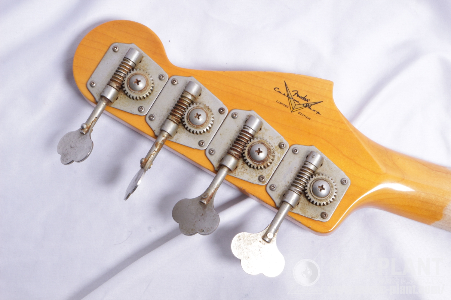 Custom Built J Signature Precision Bass Heavy Relic Champagne Gold追加画像 Custom Built J Signature Precision Bass Heavy Relic Champagne Gold追加画像