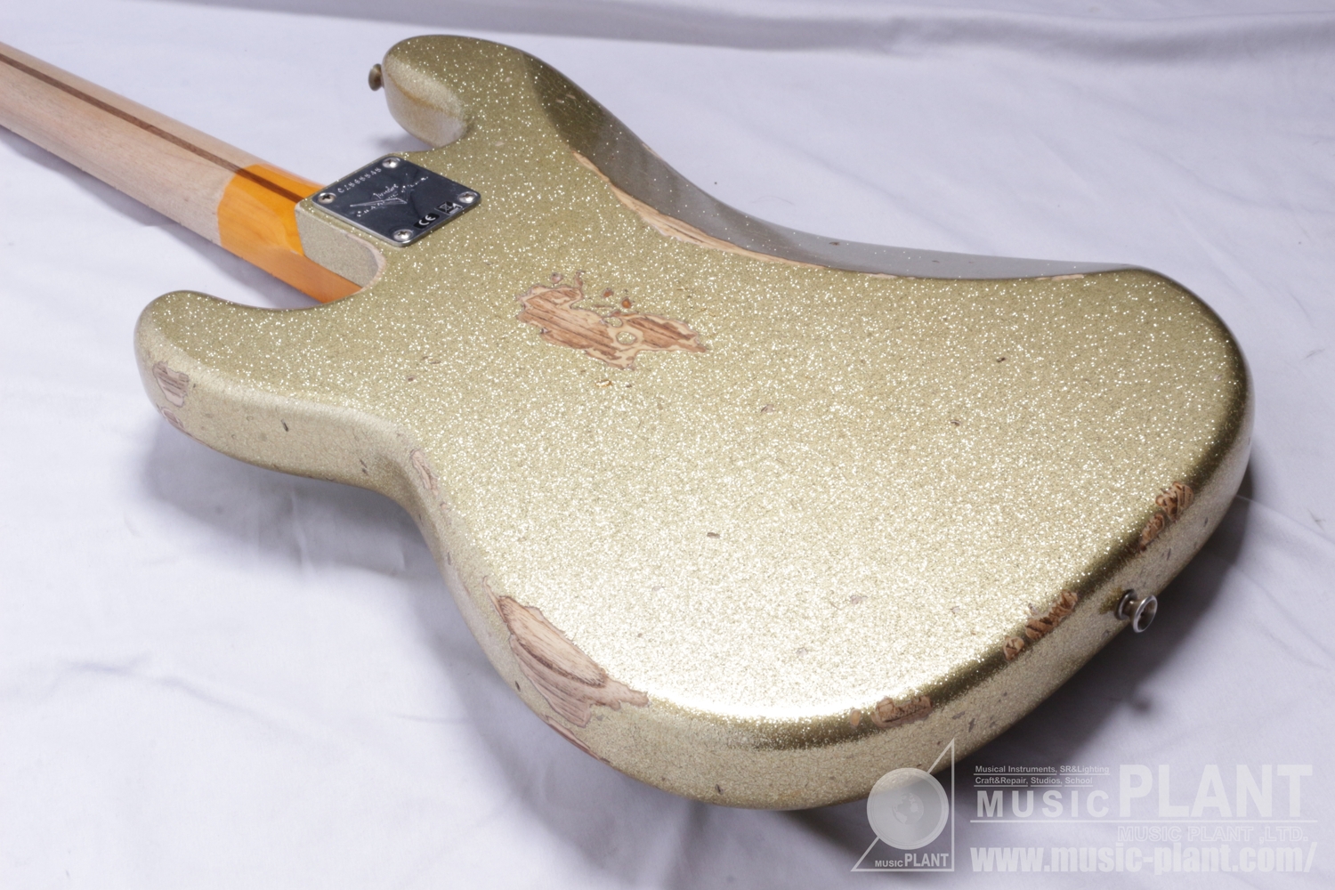 Custom Built J Signature Precision Bass Heavy Relic Champagne Gold追加画像 Custom Built J Signature Precision Bass Heavy Relic Champagne Gold追加画像