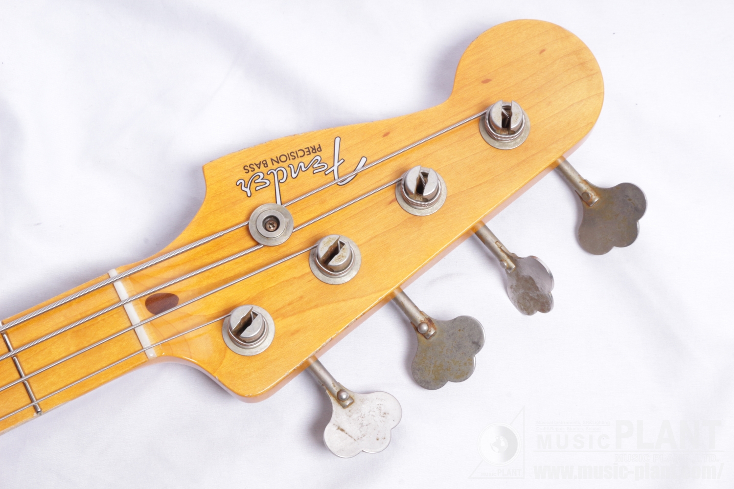 Custom Built J Signature Precision Bass Heavy Relic Champagne Goldヘッド画像 Custom Built J Signature Precision Bass Heavy Relic Champagne Goldヘッド画像