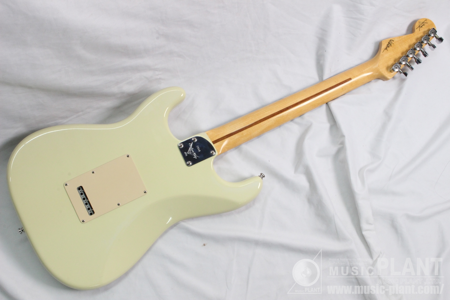 2004 Jeff Beck Stratocaster Olympic White背面画像 2004 Jeff Beck Stratocaster Olympic White背面画像