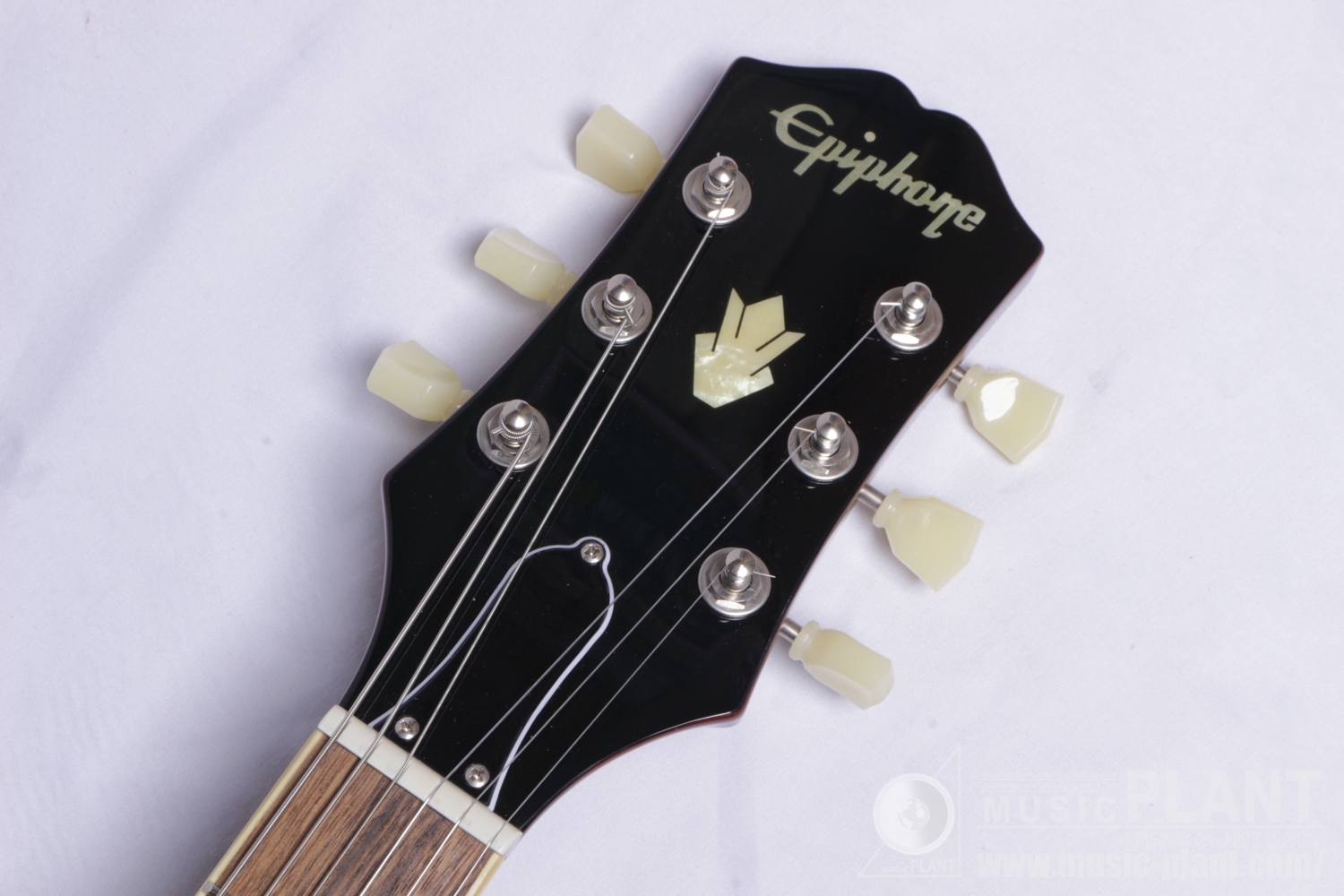 ES-335 Figured Raspberry Tea Burstヘッド画像 ES-335 Figured Raspberry Tea Burstヘッド画像