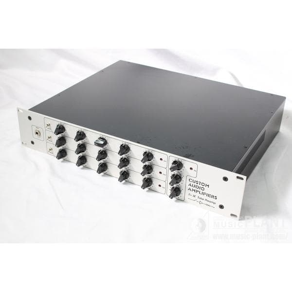 Custom Audio Electronics (CAE)-ギタープリアンプ3 + SE Guitar Preamp