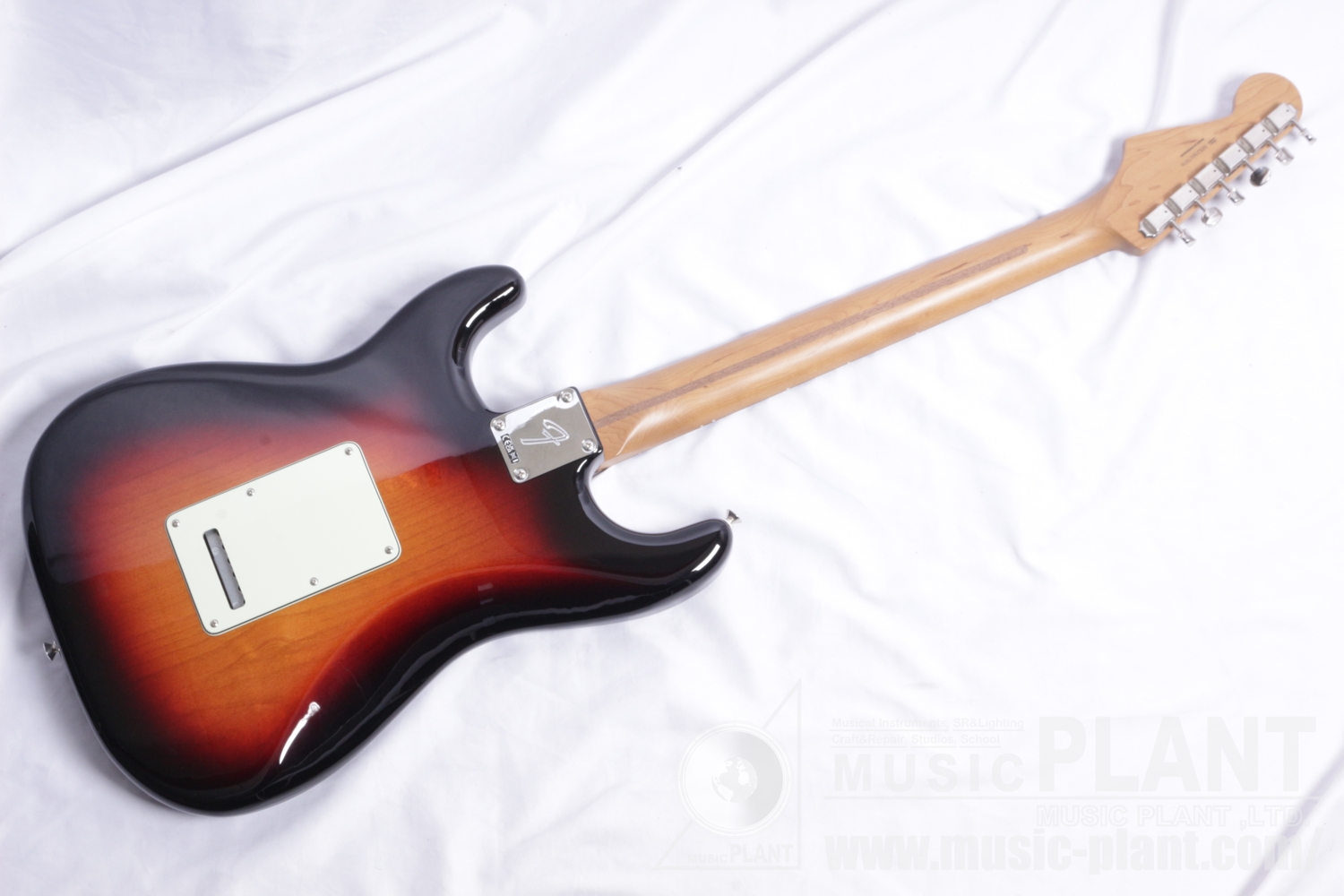 DE Limited Player II Stratocaster RST 3 Tone Sunburst背面画像 DE Limited Player II Stratocaster RST 3 Tone Sunburst背面画像