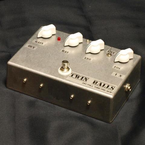 YSD-24V FULLTUBE PREAMP
TWIN BALLS 24V