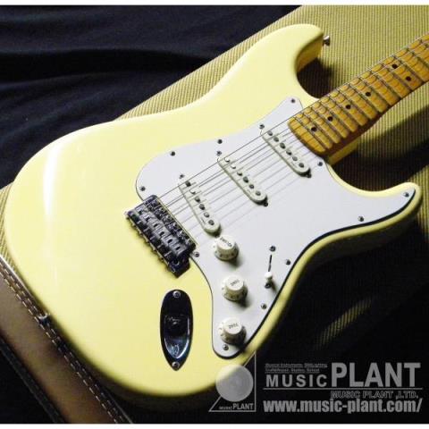 Fender USA-ストラトキャスター
Yngwie Malmsteen Stratocaster Vintage White