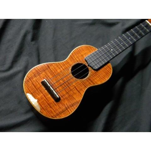 ASTURIAS-ソプラノウクレレ
Custom Koa 17 Order