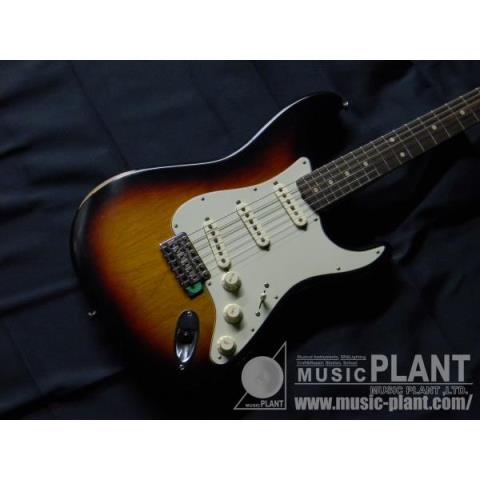 Fender Mexico-ストラトキャスター
Road Worn '60s Stratocaster 3-Color Sunburst