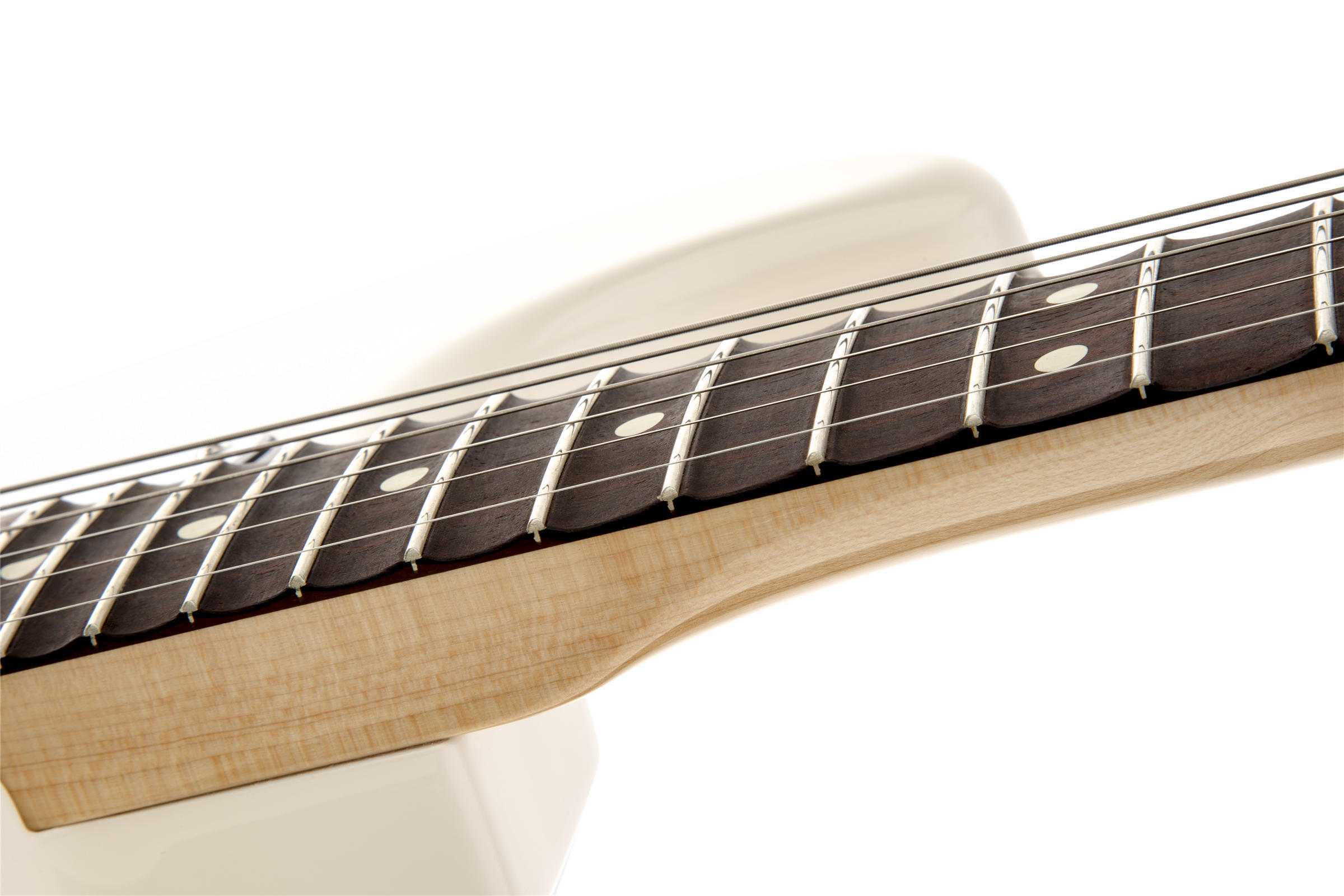 Ritchie Blackmore Stratocaster Scalloped Rosewood Fingerboard, Olympic White追加画像 Ritchie Blackmore Stratocaster Scalloped Rosewood Fingerboard, Olympic White追加画像