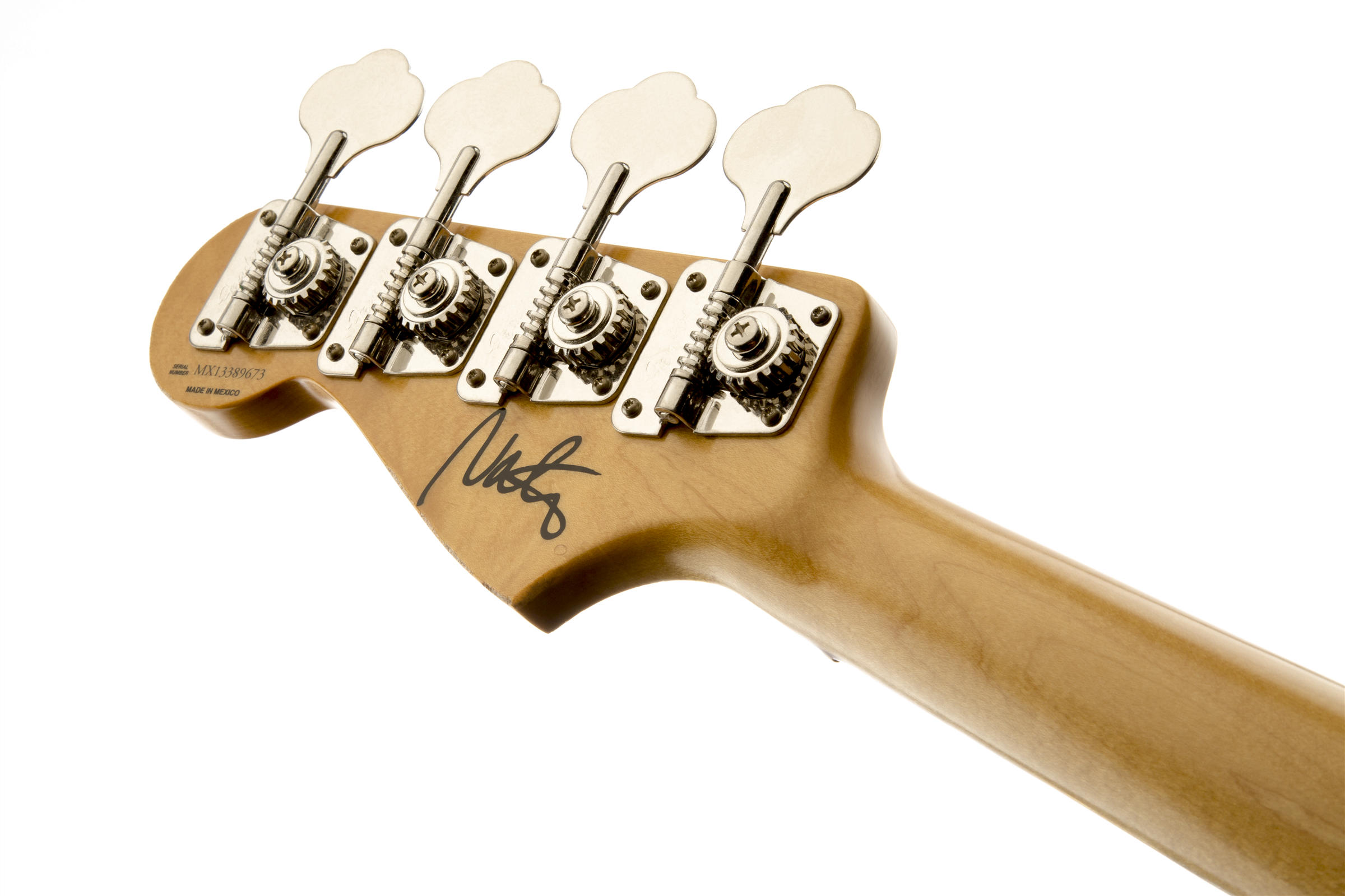 Nate Mendel P Bass, Rosewood Fingerboard, Candy Apple Red追加画像 Nate Mendel P Bass, Rosewood Fingerboard, Candy Apple Red追加画像