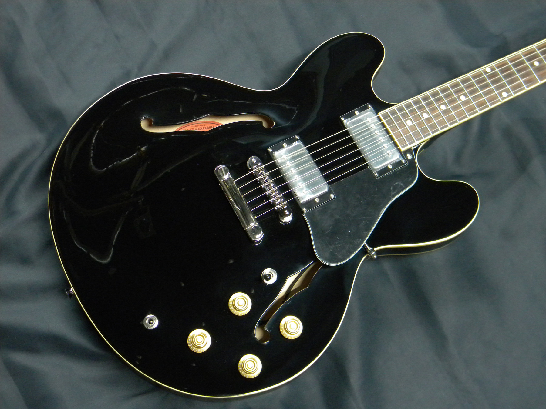 Burny RSAシリーズ セミアコースティックギターRSA-70 BLK新品在庫状況