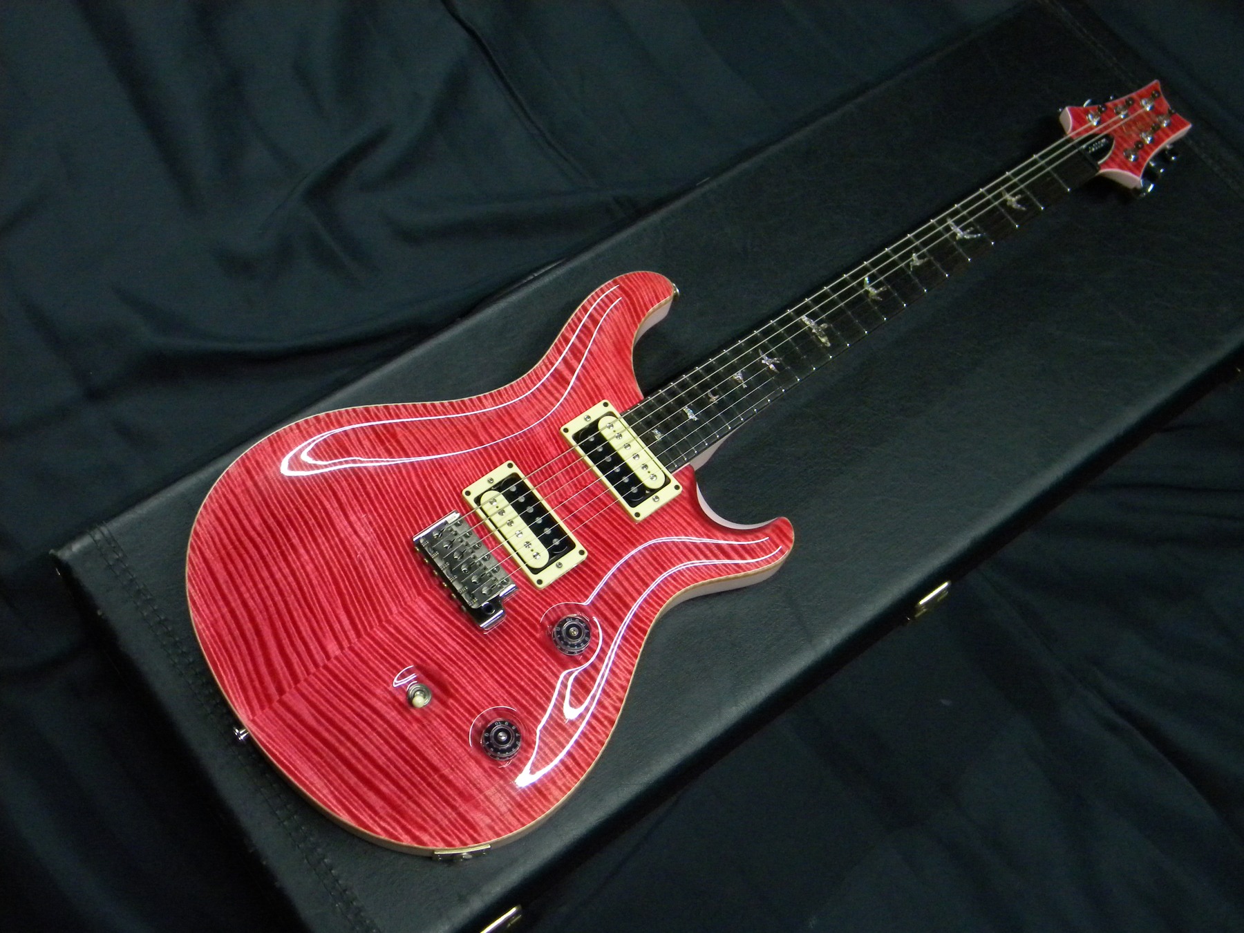Paul Reed Smith (PRS) エレキギターKID LIMITED CUSTOM24 with Paul Reed Smith (PRS) エレキギターKID LIMITED CUSTOM24 with
