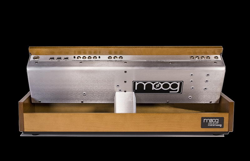 MG Minimoog Model D背面画像 MG Minimoog Model D背面画像