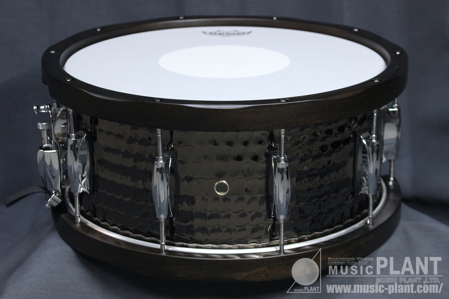 S1-6514WH-BSH Black Steel Wood Hoop Snare背面画像 S1-6514WH-BSH Black Steel Wood Hoop Snare背面画像
