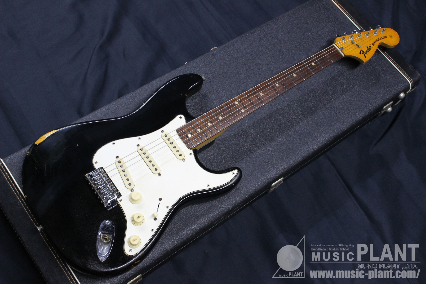 Fender USA ストラトキャスター1975 Stratocaster Black中古品()売却済みです。あしからずご了承ください